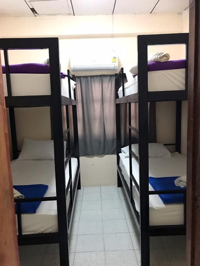 Holiday Phangan - Hostel & Bar Тонгсала Екстер'єр фото