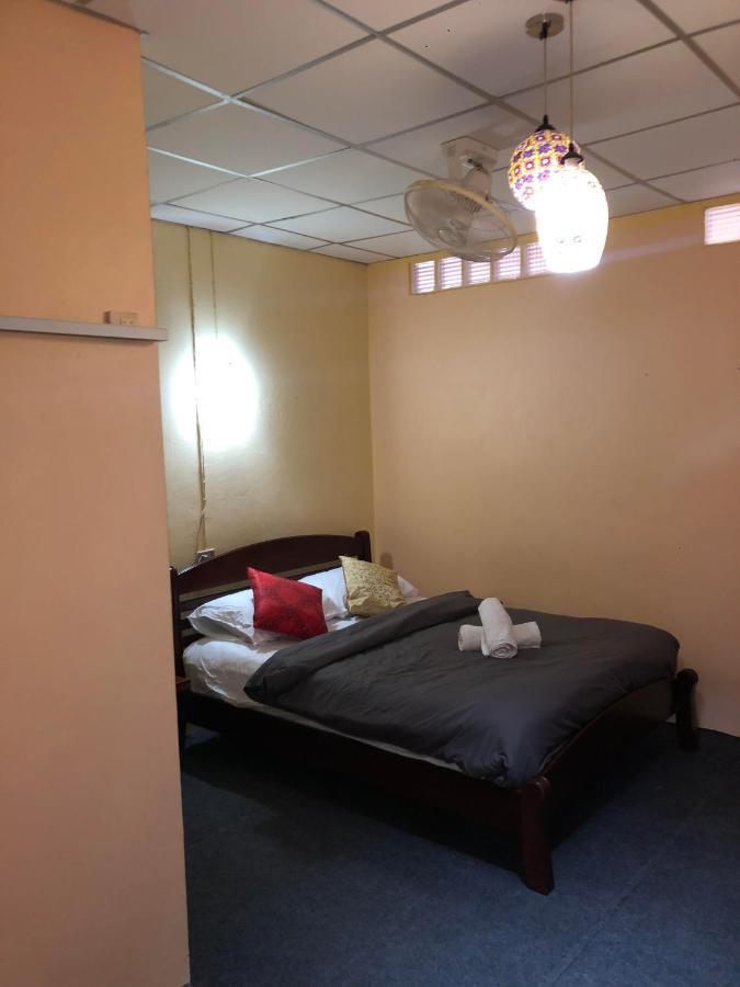 Holiday Phangan - Hostel & Bar Тонгсала Екстер'єр фото