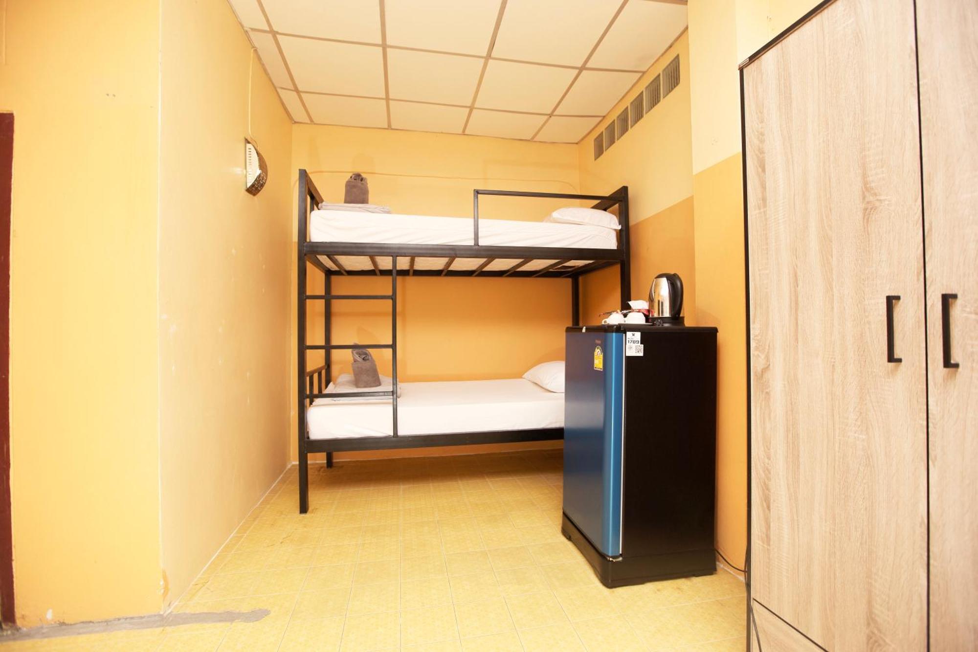 Holiday Phangan - Hostel & Bar Тонгсала Екстер'єр фото