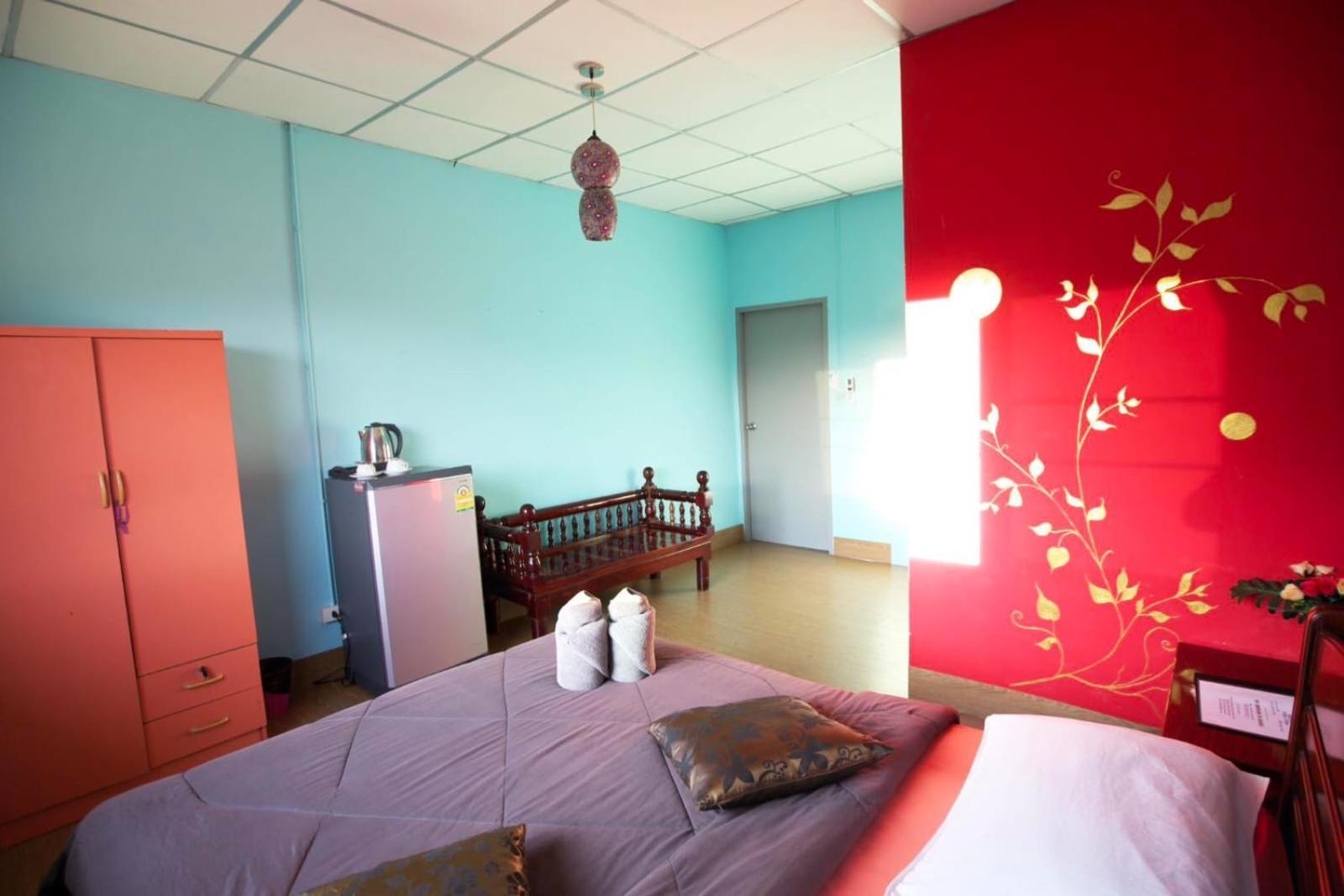 Holiday Phangan - Hostel & Bar Тонгсала Екстер'єр фото